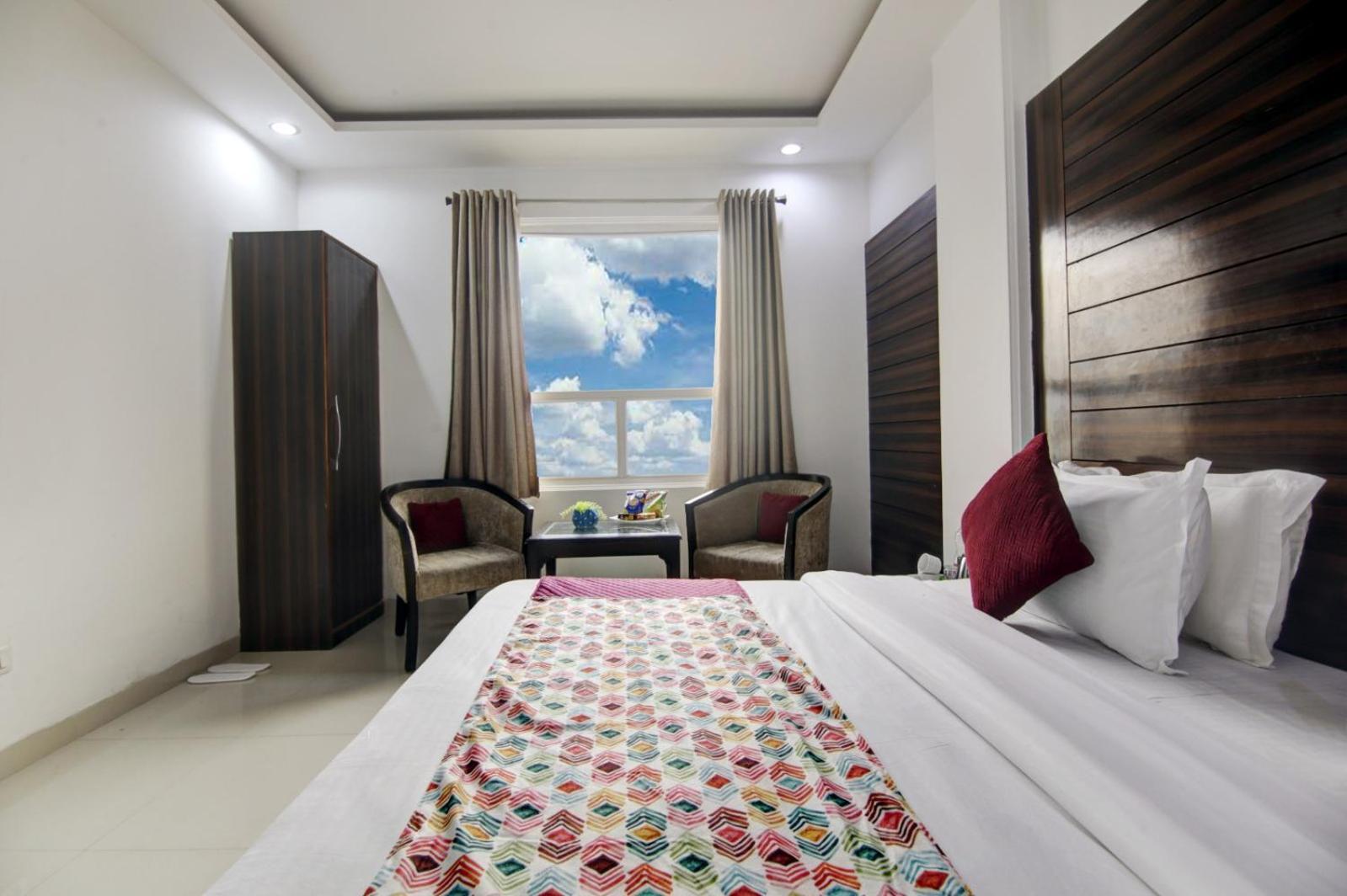 Hotel Devrana Delhi Airport New Delhi Ngoại thất bức ảnh