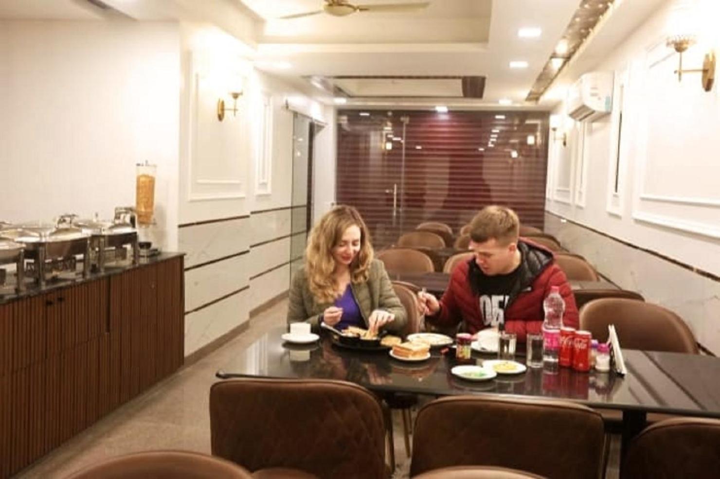 Hotel Devrana Delhi Airport New Delhi Ngoại thất bức ảnh