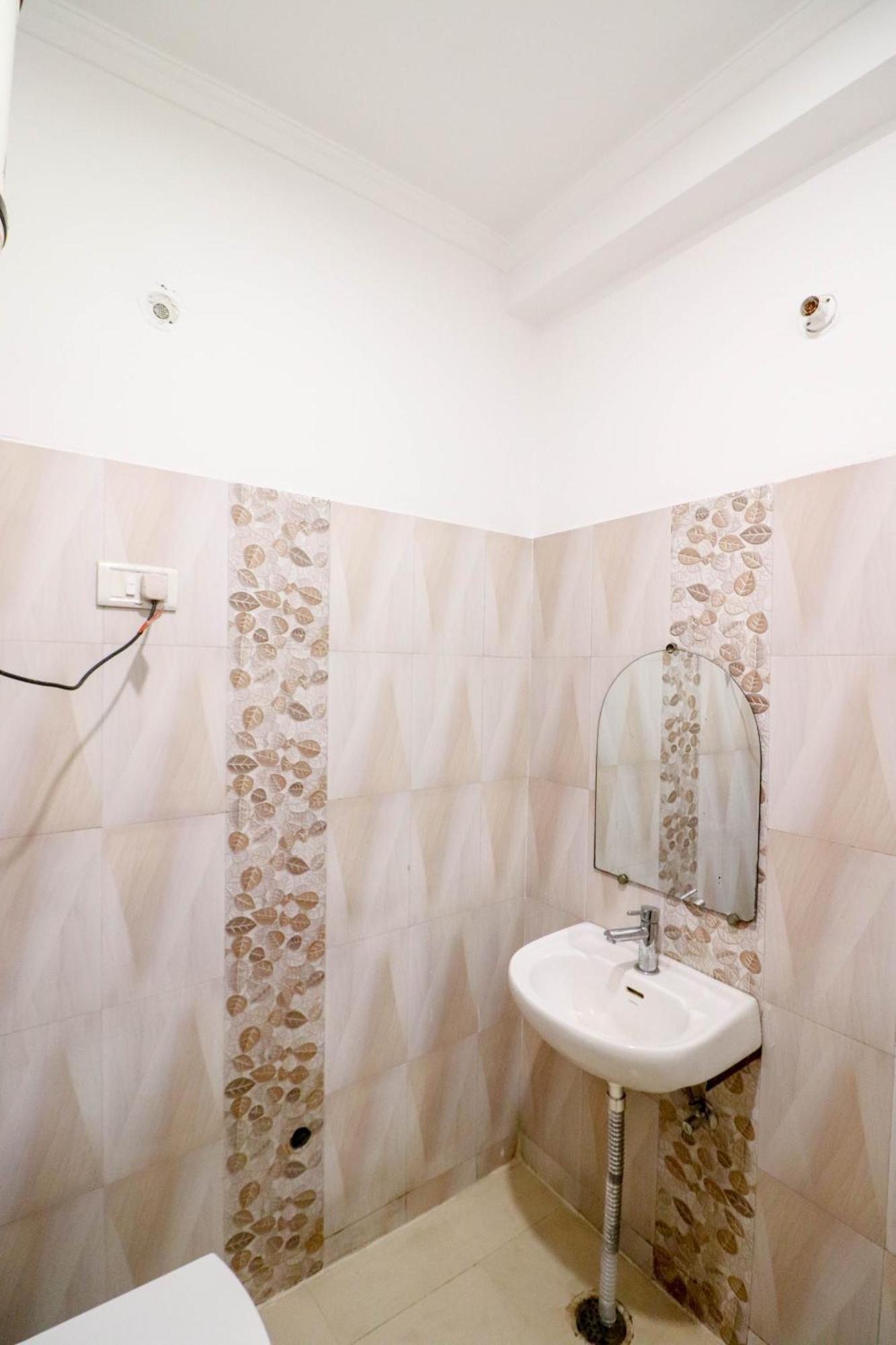 Hotel Devrana Delhi Airport New Delhi Ngoại thất bức ảnh